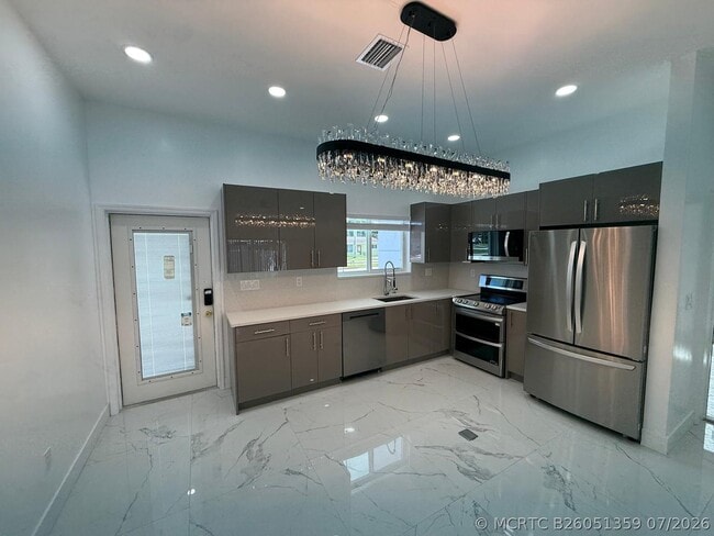 6319 Southgate Blvd