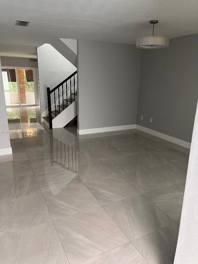 Photo - 11712 SW 13th St