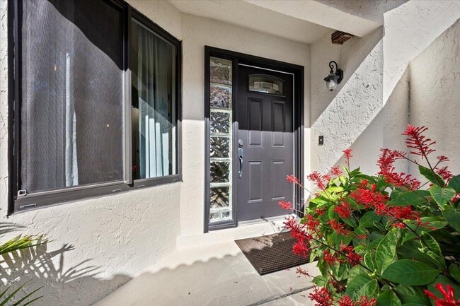 Photo - 4 Ironwood Way N