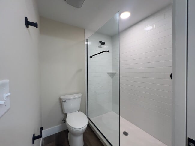 Photo - 143 Carver St