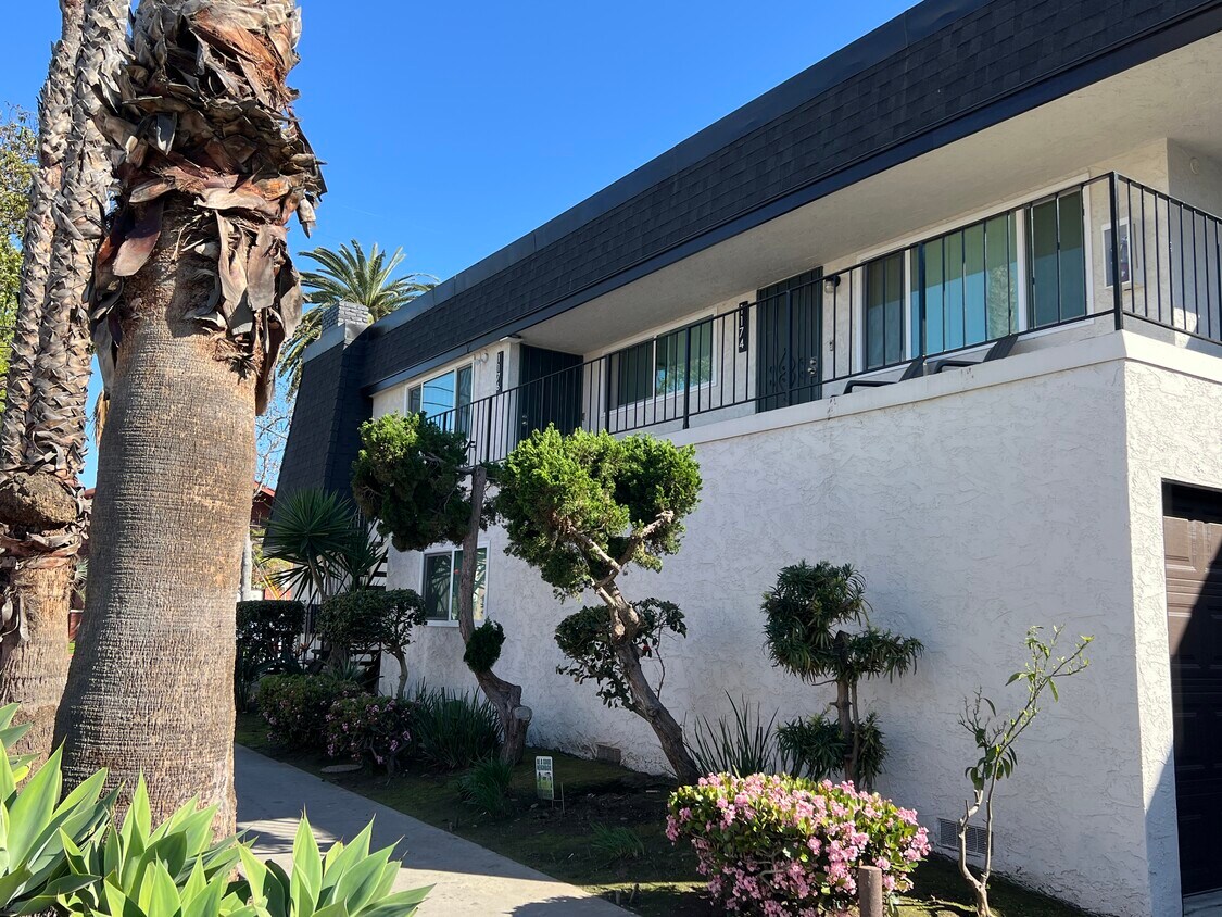Photo - 1172 E 1st St (Long Beach, CA)
