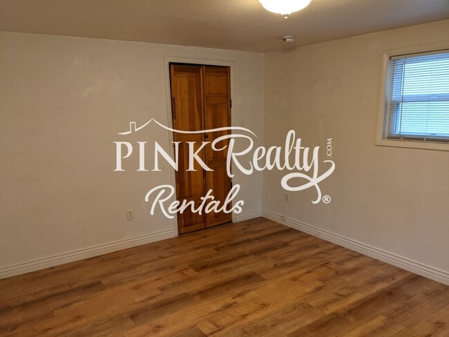 Photo - 15 Narrows Rd