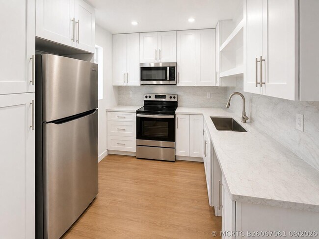 Building Photo - 7725 SW 86th St Unit A1-421