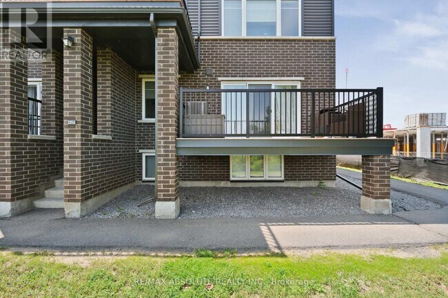 Photo - 235 Eldorado Private Unit A