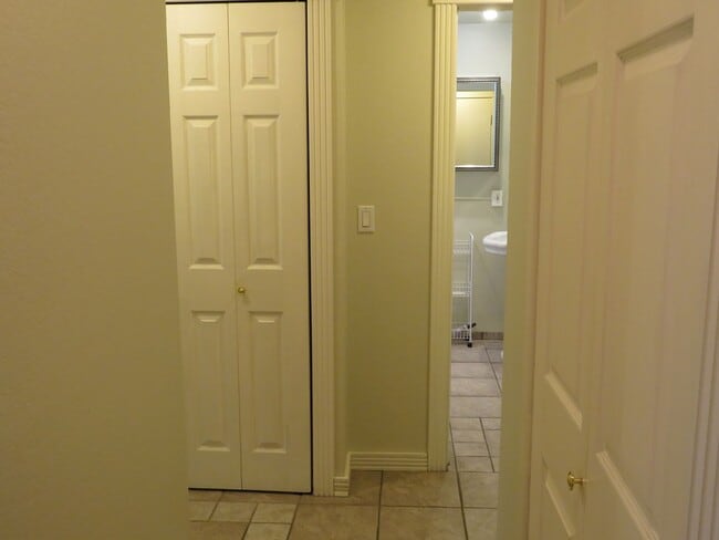 Photo - Totem Lake Cute 1bed/1bath ground floor Condo! $1695.00 Unit J-15