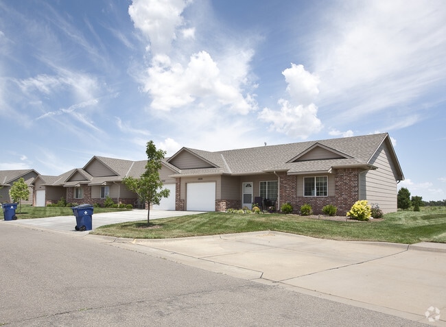 Villas at Hampton Lake