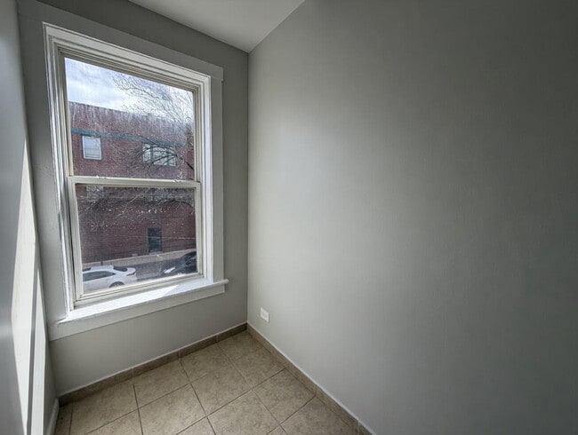 Photo - 2712 N Milwaukee Ave Unit 217