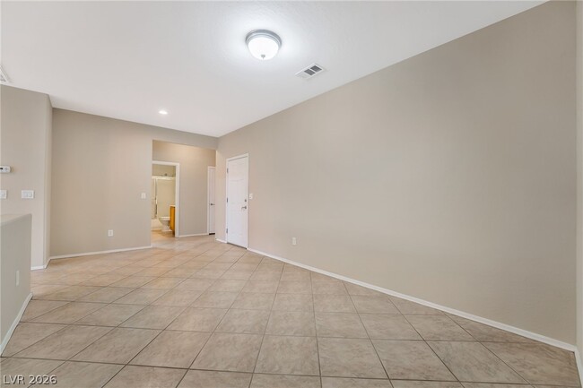 Photo - 2560 Crater Rock St