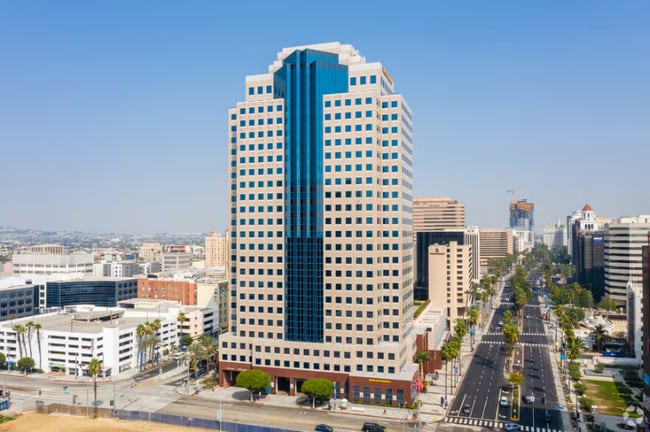 Building Photo - 111 W Ocean Blvd Rental