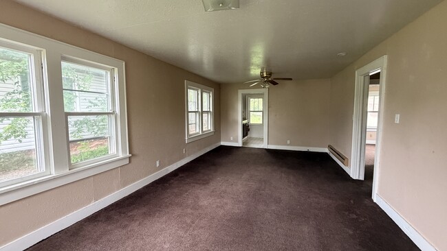 Photo - 609 N Oklahoma Ave