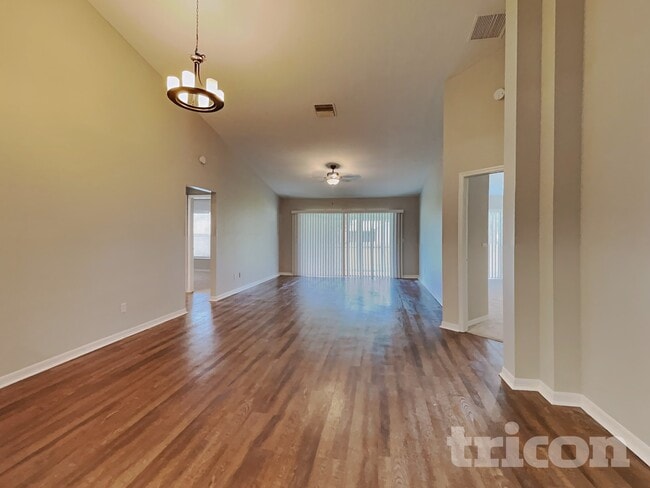 Photo - 11119 Bramblebrush St