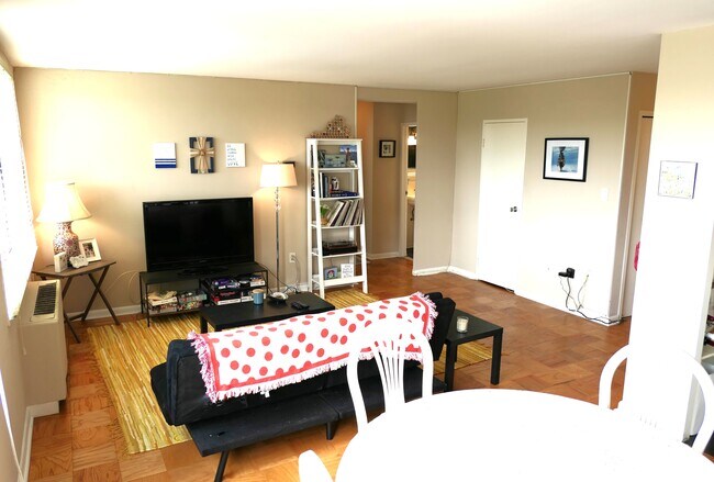 Photo - 6631 Wakefield Dr Unit 717