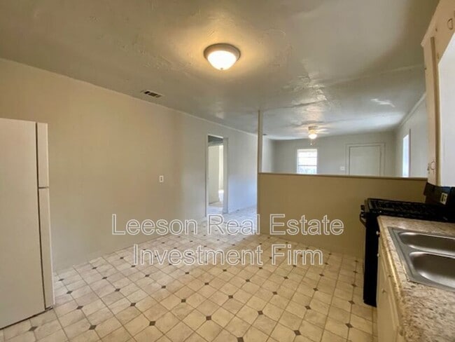 Photo - 609 Montgomery St