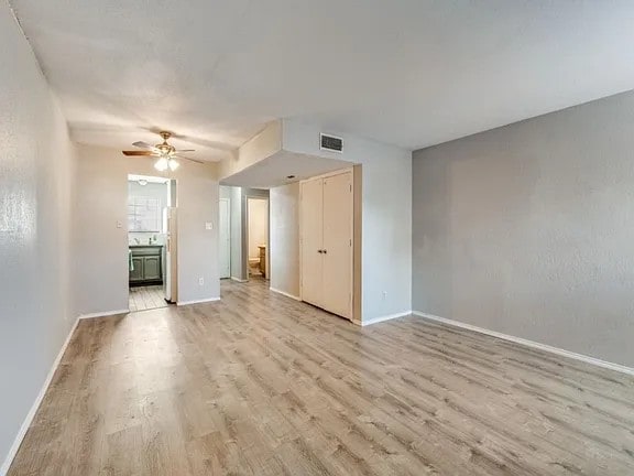 Photo - 7500 Chapin Rd