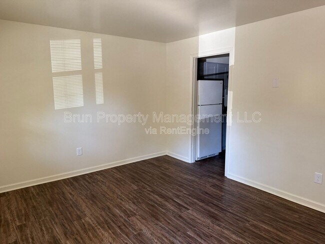 Photo - 5820 Sanford Rd Unit 1