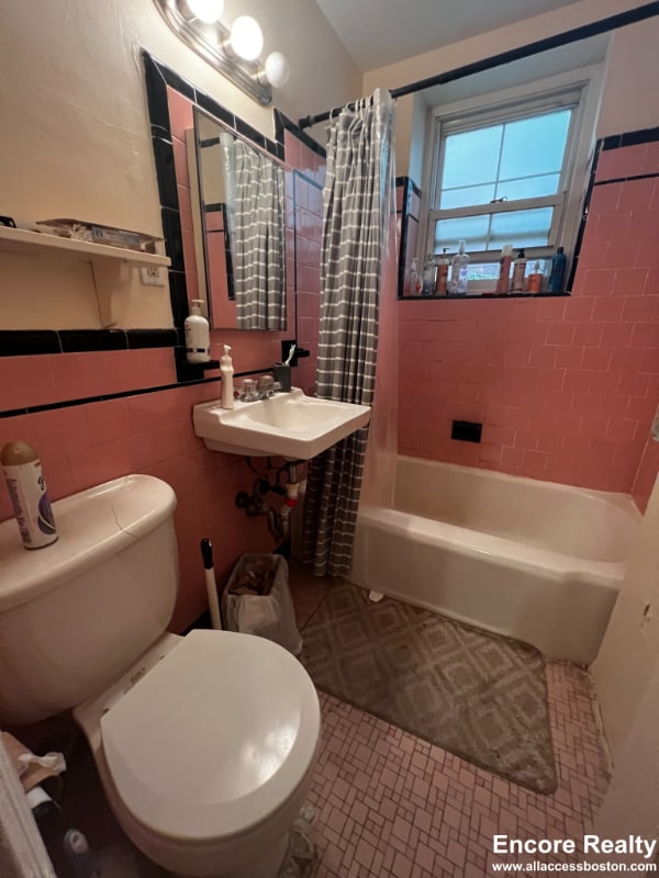 Photo - 1555 Beacon St Unit 1