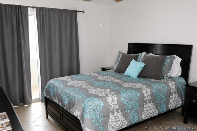 148 Tuscany Ln Unit B