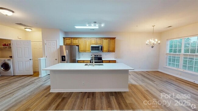 Building Photo - 14648 Via Sorrento Dr Rental