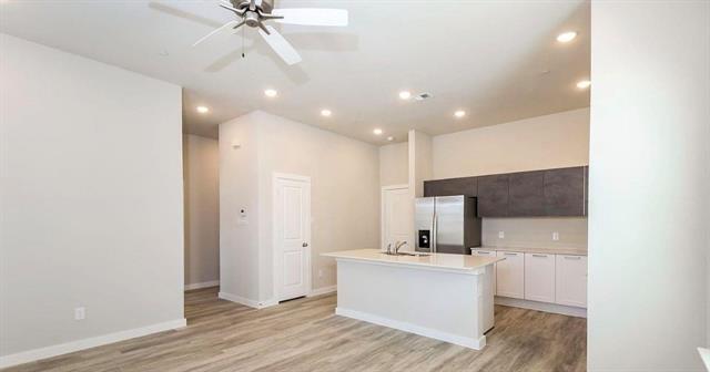 Photo - 1304 Creekbank Dr