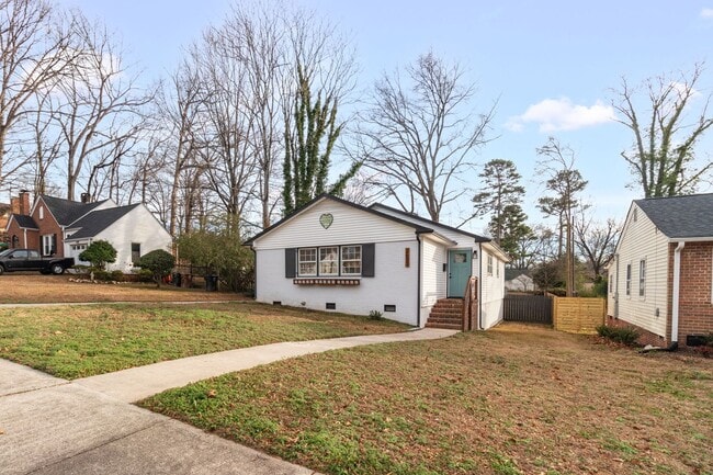 Building Photo - Lindley Park Rental!