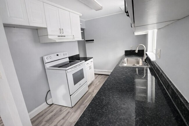 Photo - 39 Bishop Dr