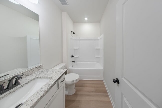 5 Summit Dr E