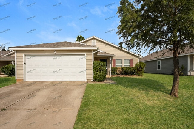 Photo - 2421 Poppy Ln