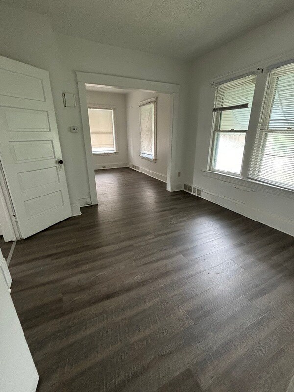 Photo - 10801 Sandusky Ave Unit 2