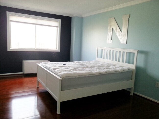 Bedroom - 2059 Huntington Ave Unit 1009