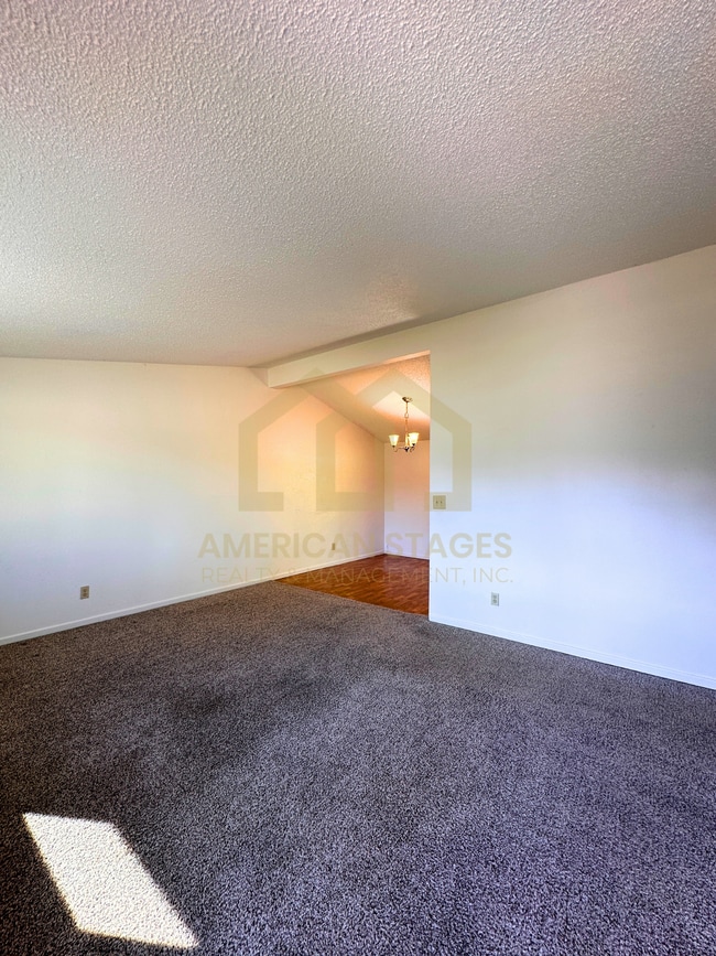 Photo - 3855 Via Mondo