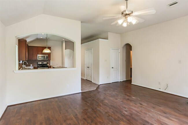 Photo - 1327 Maple Ace Dr