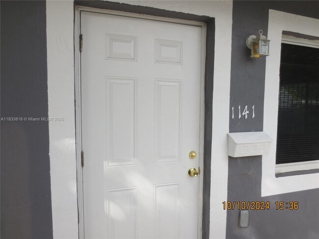 Photo - 1141 NW 30th St Unidad 1141