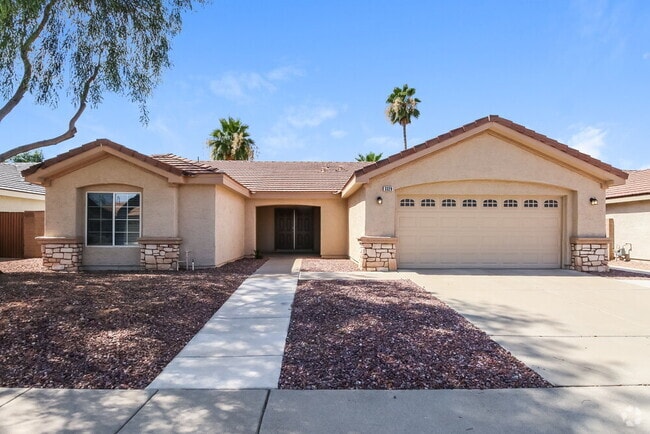 Building Photo - 3329 E Wahalla Ln Rental