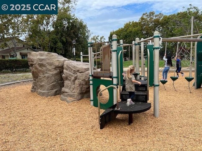 Photo - 2186 San Pablo Ave