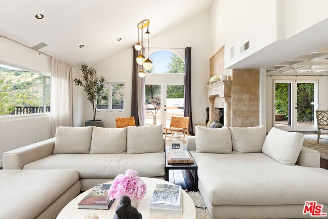 Photo - 1717 Ferrari Dr