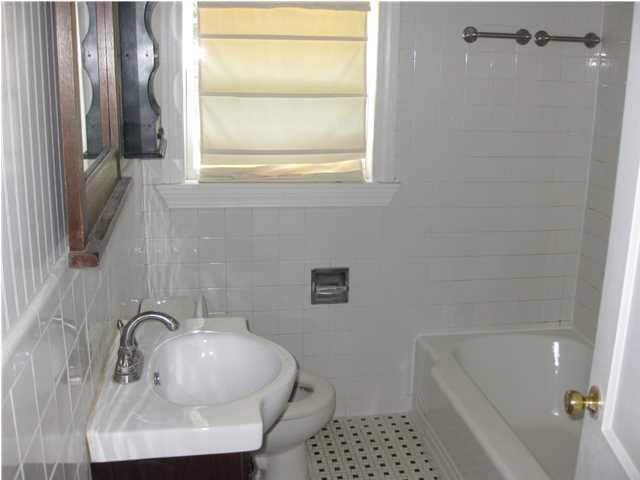 Photo - 2404 S Hillwood Dr