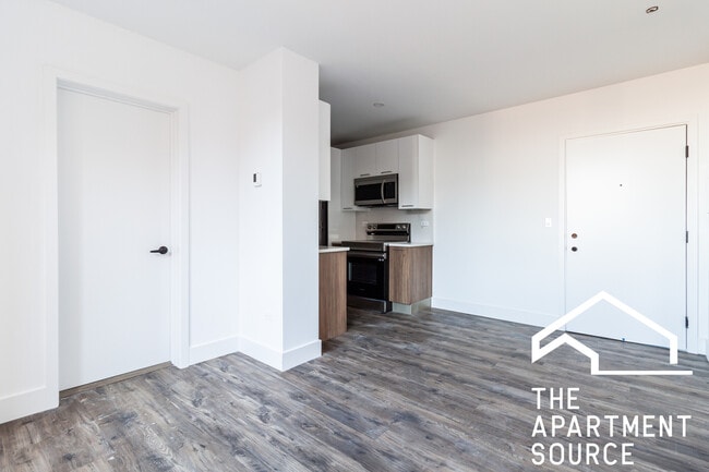 Photo - 941 W Carmen Ave Unit 606