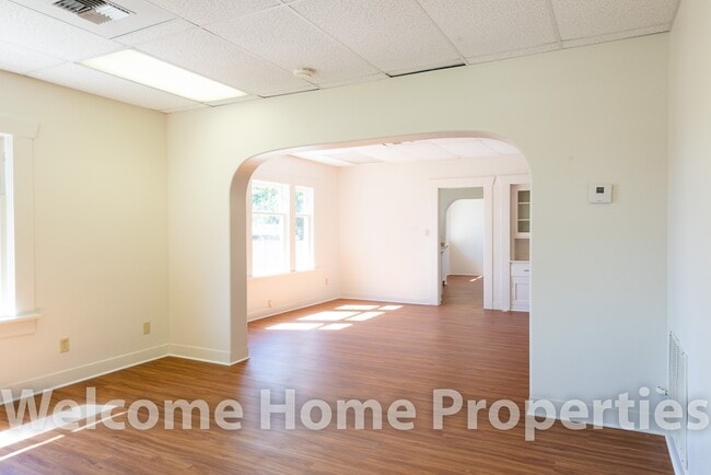 Photo - 512 S College Ave Unit 512 S College #1