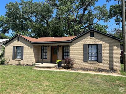 Building Photo - 1301 West Frey- Rental
