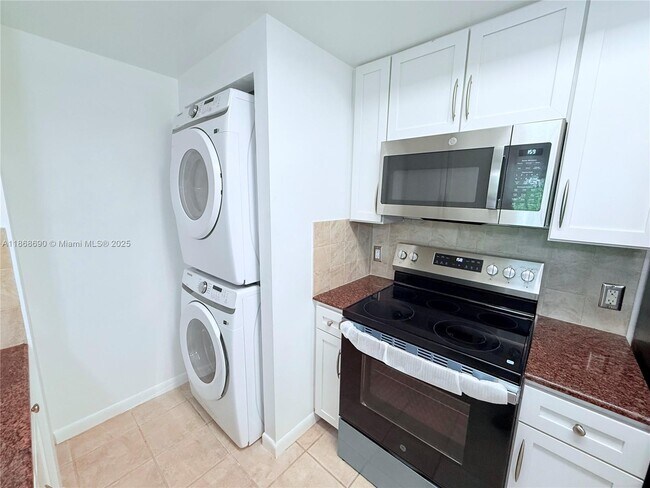 Photo - 2000 N Bayshore Dr Unit 218