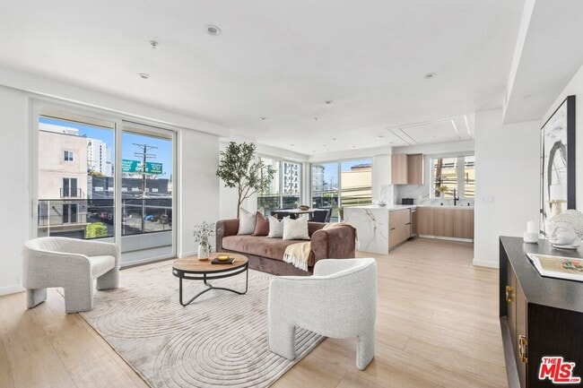 Building Photo - 1414 S Beverly Dr Unit 203
