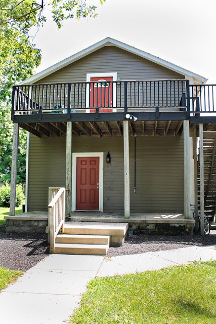 Photo - 914 N 9th St Rd