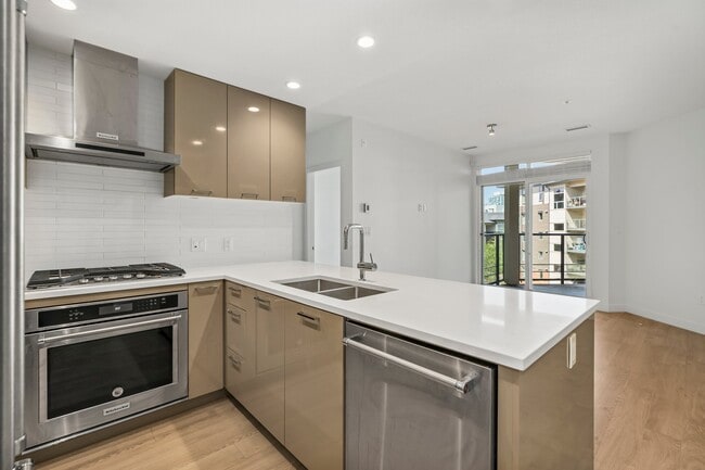 Building Photo - 3581 Ross Drive