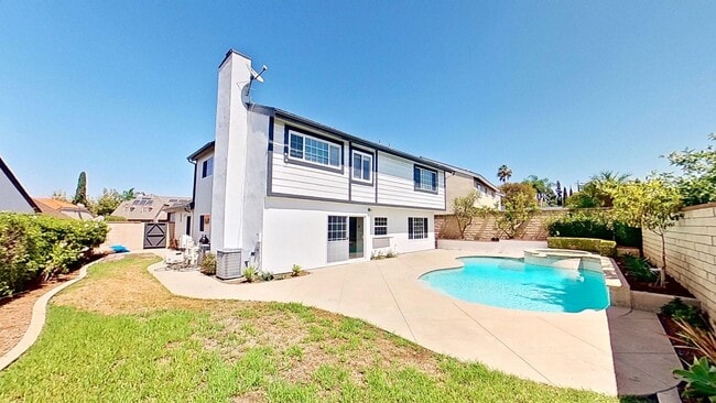 24671 Paige Cir