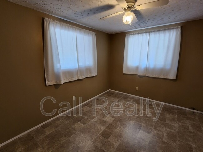 Photo - 8809 E Liberty Ave