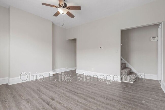 Photo - 831 Studer Ave