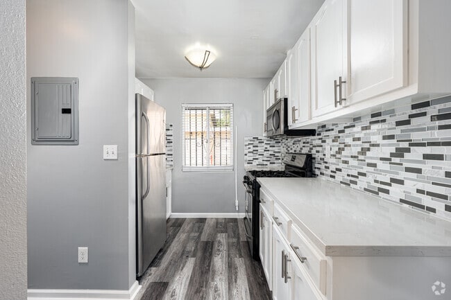 Studio - 380SF - Kitchen - 11440 Old River School Rd