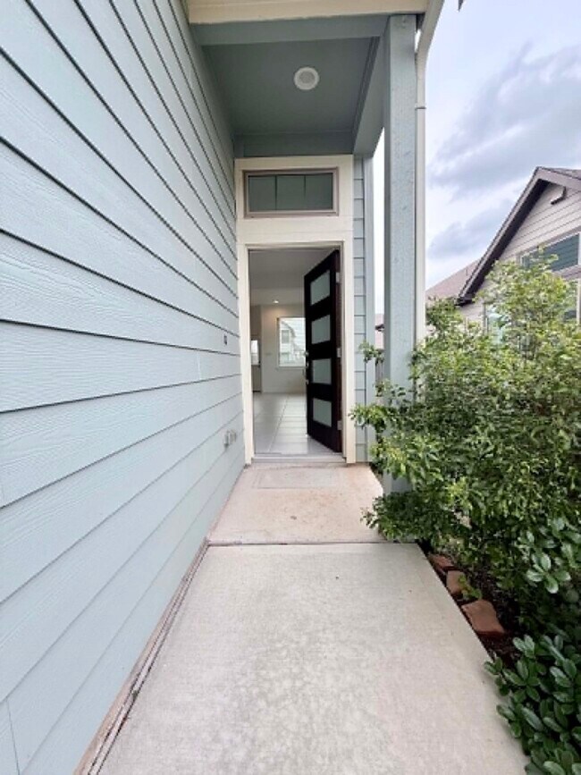 Photo - 1539 Crystal Stream Dr