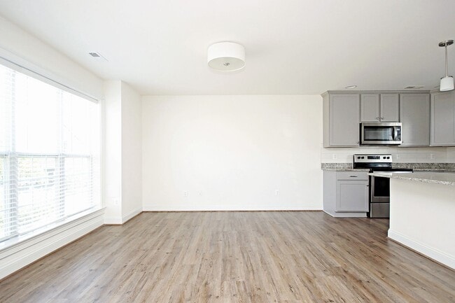 Photo - Light-Filled, Dog-Friendly Old Trail Townhome