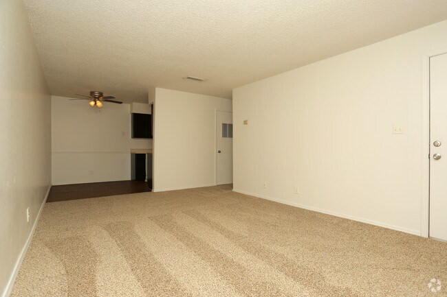 Union Point Apartments For Rent in Tulsa, OK